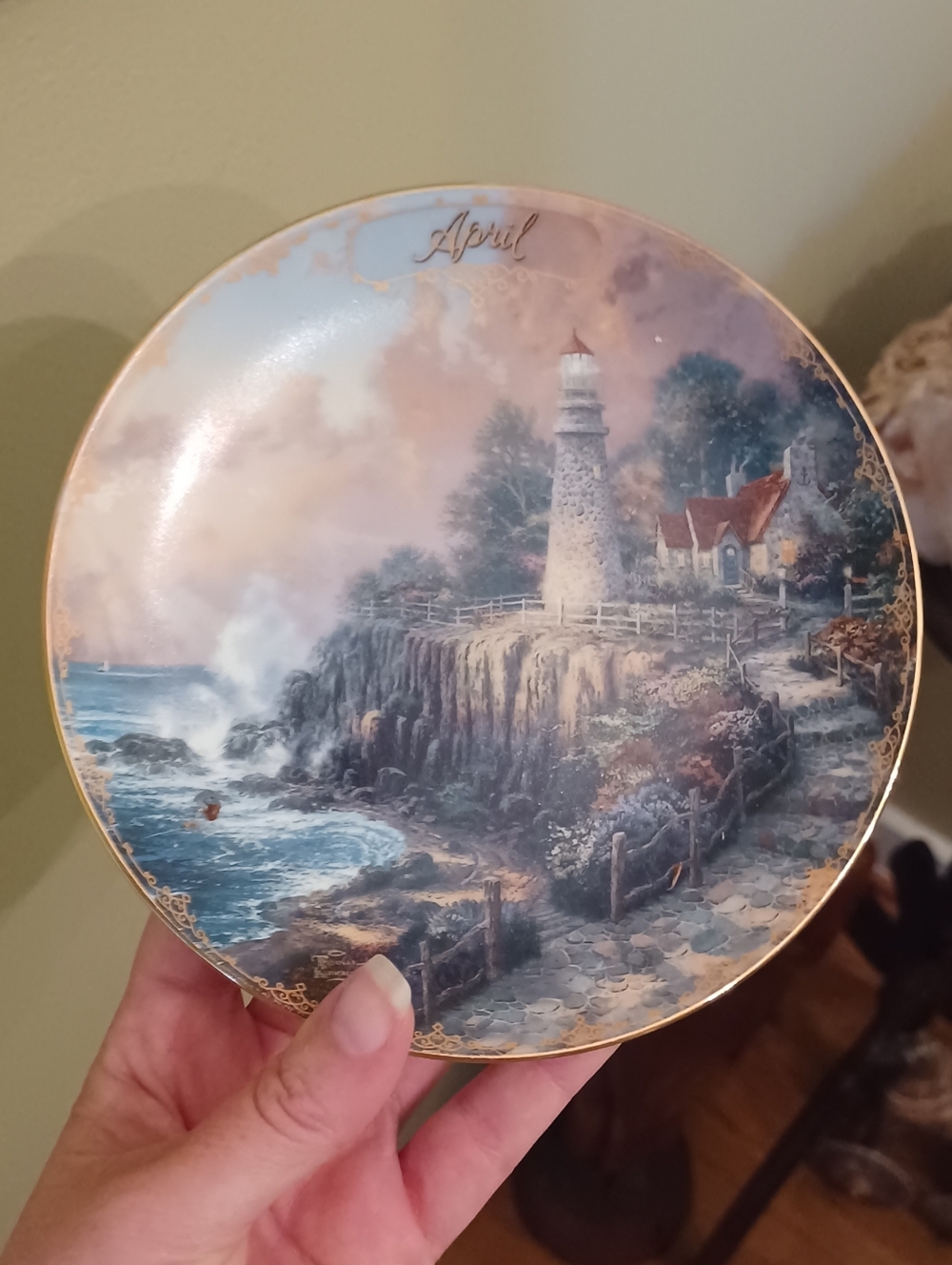 Thomas Kinkade Simpler Times Collector’s Plate April The Light Of Peace